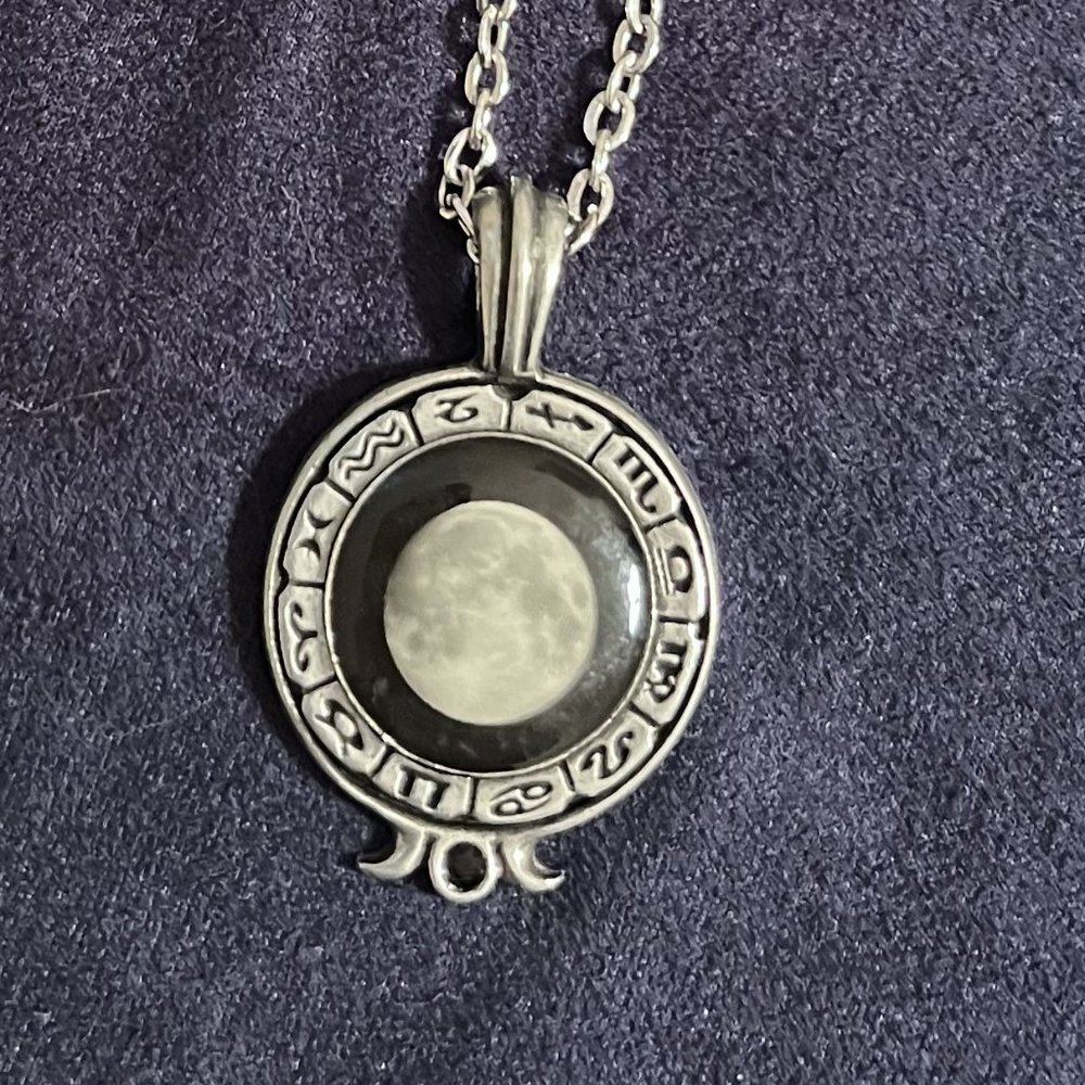 12 Zodiac sign necklace - full moon centre